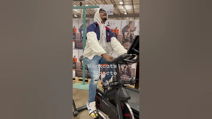 FULL BODY WORKOUT SESSION @ COSTCO #workout #costco #shorts #comedy