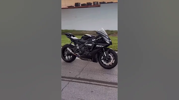 Yamaha R1 #r1 #r1m #black #dark #rider #yamahar1 #shorts #viralshort @AbhishekmishraR15v3