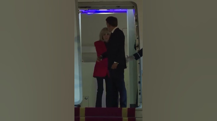 Un manotazo de Brigitte Macron a su marido Emmanuel, presidente francés, se hace viral en redes