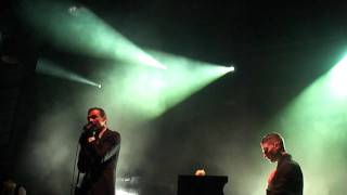 Hurts - Stay Live @ Gasometer