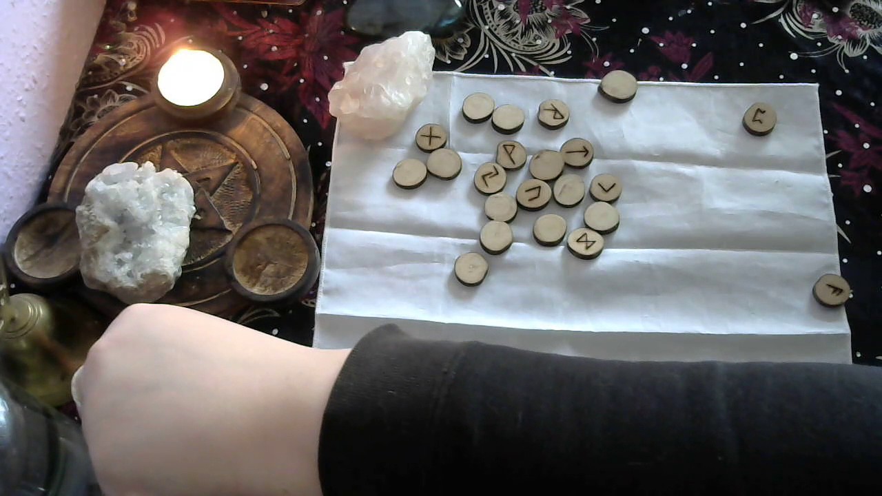 New Moon in Taurus 26th April Rune Reading - YouTube