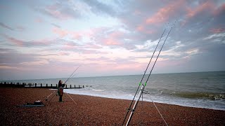 UK Beach Fishing for Smoothhounds & Thornback Rays - Rough Weather, Lost Rigs & One Broken Reel!