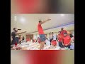 عيش بالروح و العين و القلب غني و شجع نادي الشعب
