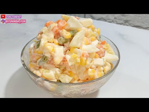 Video: Salad Segar Dengan Saderi Dan Jagung