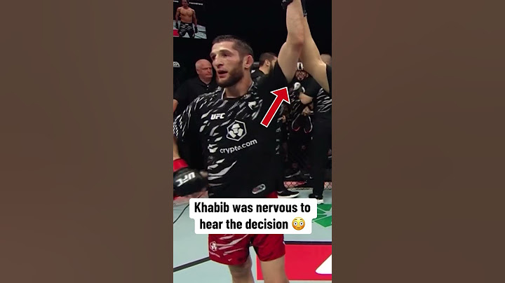 Khabib and Islam celebrated after Tagir Ulanbekov got the decision win at #UFCBaku 🙌