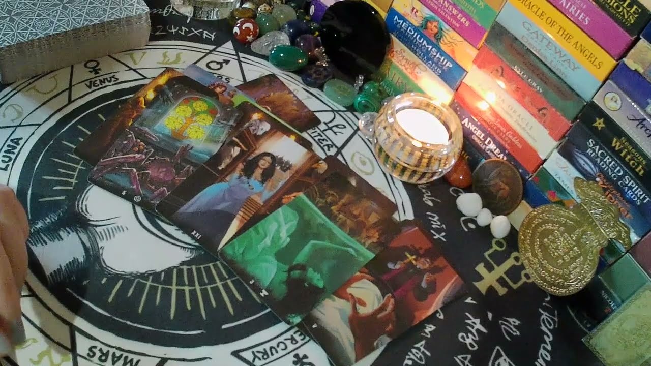 ❗ЧЕЛОВЕК СИЛЬНО НАПРЯГСЯ ИЗ-ЗА ВАС😤 таро расклад ♥️ онлайн гадание