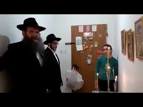 ESAS VELAS QUE ENCENDEMOS JÁNUCA 5779 ESAS VELAS QUE ENCENDEMOS JÁNUCA 5779