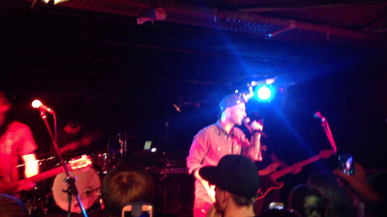 Chakuza - Hollywoodliebe (live @ Universum Stuttgart 25.11.2013)