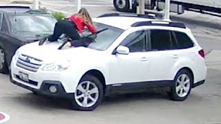 Unbelievable STUPID WOMEN DRIVERS On Road! Ultimate Women Driving Fails 2017