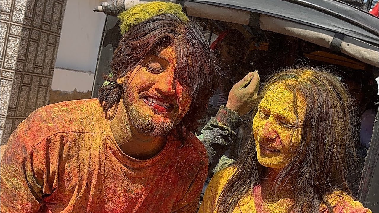 कपड़ा फाड़ होली 🤣 खतरनाक होली 🎨 पूरी टीम के साथ 😅 || Holi Celebrations 🎉 || Manish Bhagat ❤️ || 