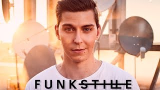 Video thumbnail of "VOYCE - FUNKSTILLE (OFFICIAL VIDEO)"