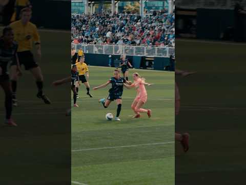 The composure & finish 😮‍💨 #soccer #goals #canada #chicago #futbol #futebol ￼