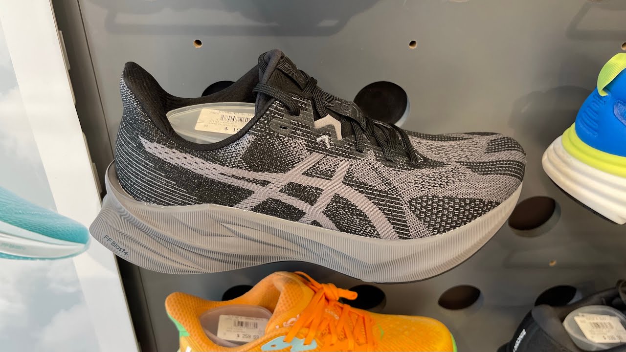 Asics Dynablast 5 (Carbon/ Black) - Style Code: 1011B983-020