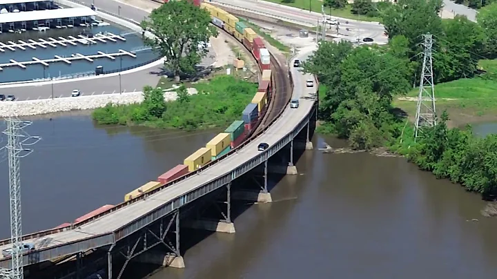 [HD] Fort Madison, IA - Boats and Trains by Drone