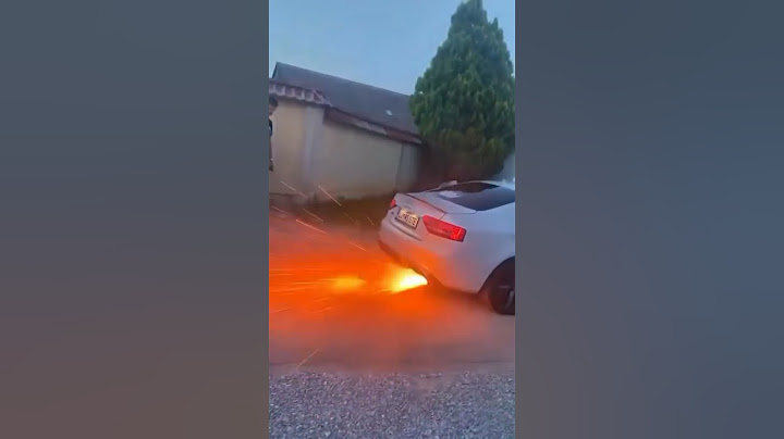 DON‘T TRY THIS AT HOME⚠️••Via: @audi_obsession••⁠#audirs A #audilove U #audilover D #car #shorts