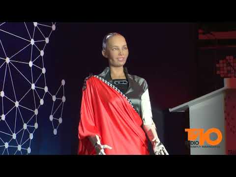 Irobo Robot SOPHIA Ryavuze Ikinyarwanda Mu Nama Ya Transform Africa Summit 2019