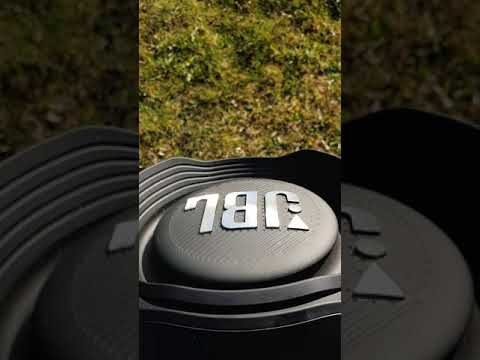 Jbl Boombox 2 • Bass Test • outdoor • 100%Volume. 😱