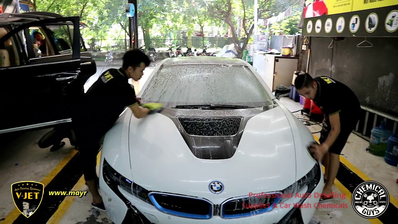 Rửa siêu xe thể thao 2 cửa BMW i8 - YouTube