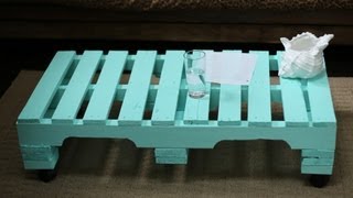SHIPPING PALLET / SKID COFFEE TABLE
