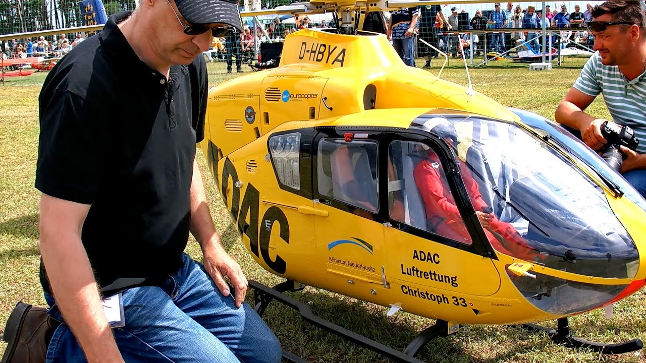 Milieuvriendelijk stad infrastructuur STUNNING !!! GIGANTIC !!! MODEL HELICOPTER XXXL RC SCALE TURBINE EC-135  ADAC FLIGHT DEMONSTRATION - YouTube