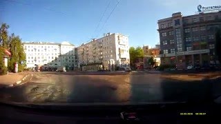 Russian roads (Bolshaya Pokrovskaya str., Maxim Gorky Square)
