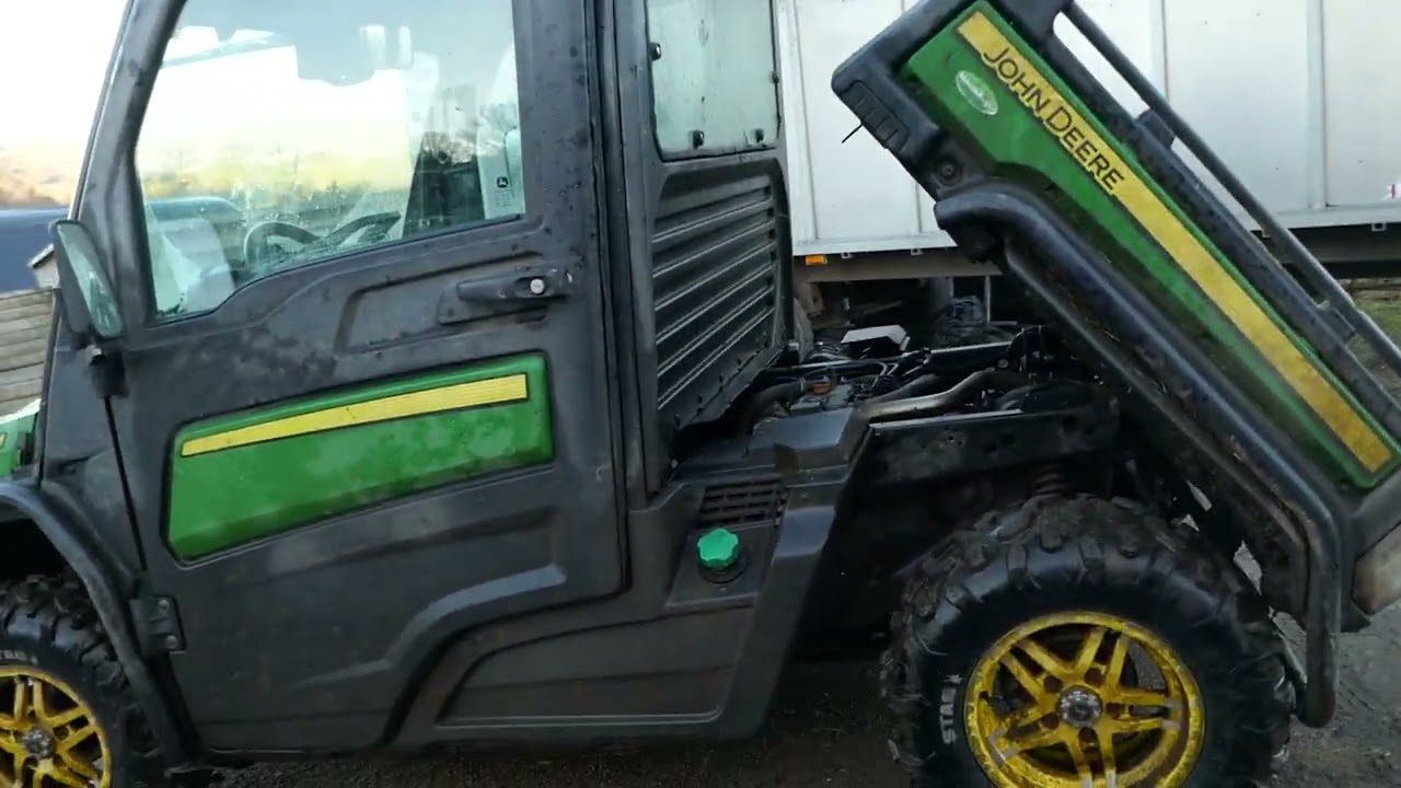 2020 JOHN DEERE XUV 865M 4X4 GATOR