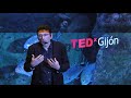 La comunidad: nuestro tercer cinturón de protección | Héctor Colunga | TEDxGijon