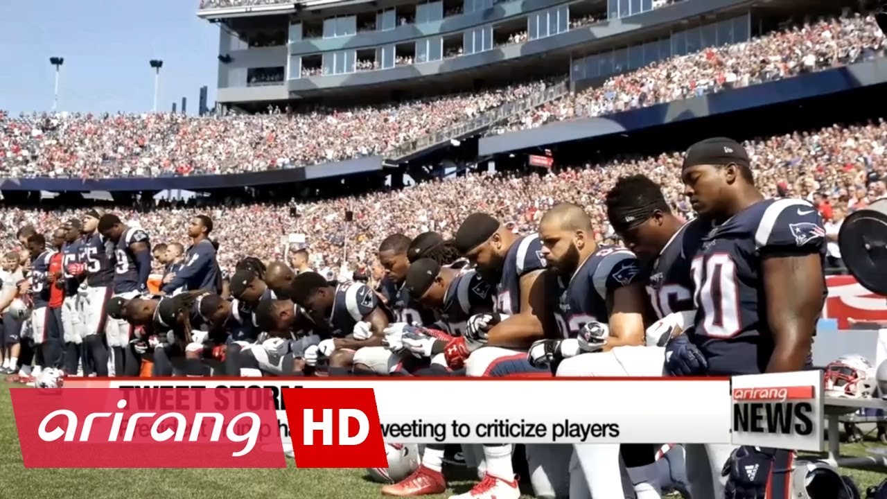 NFL players rally in solidarity against Trump - YouTube