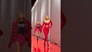 gigi hadid X bella hadid walk for versace 2022