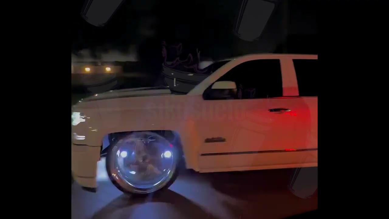 De Ti Exclusivo - La Arrolladora Banda El Limón /Concert Hall