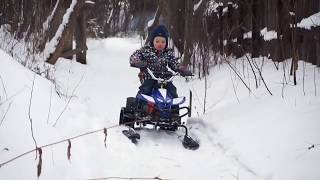 Детский снегоход из Китая, первые покатушки.