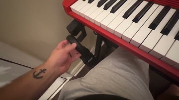 Casio Casiotone CT S1 Touch Sensitive 61 Key Portable Keyboard with 61 Tones Review