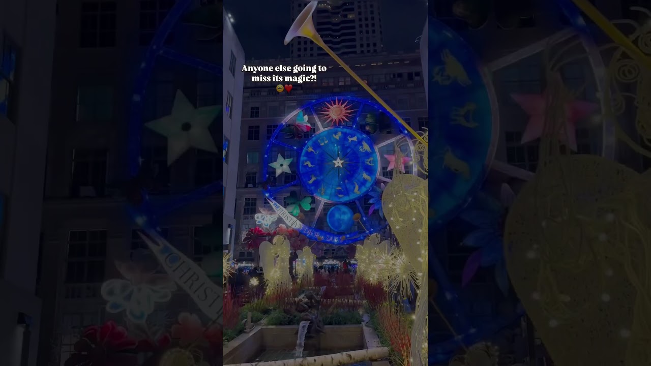 Saks Fifth Ave Holiday Light show is coming to an end 😭❤️ 