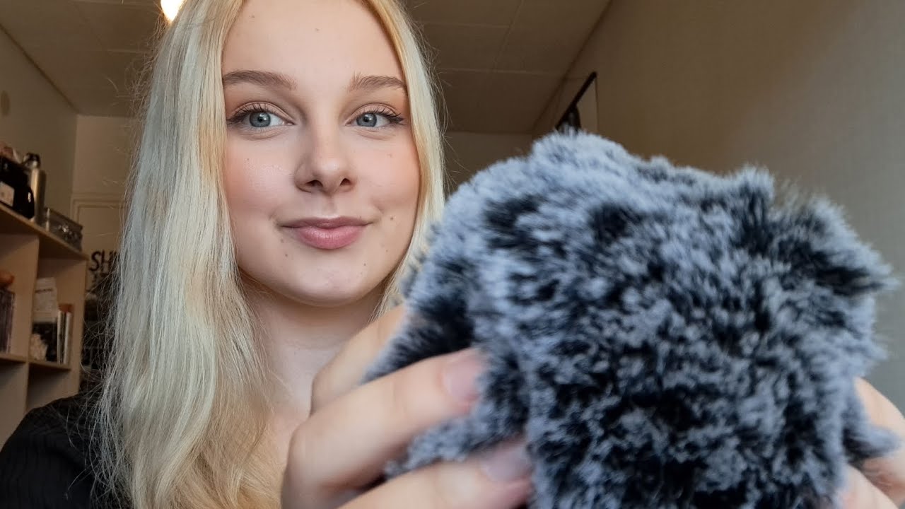 ASMR Mic triggers help you to relax