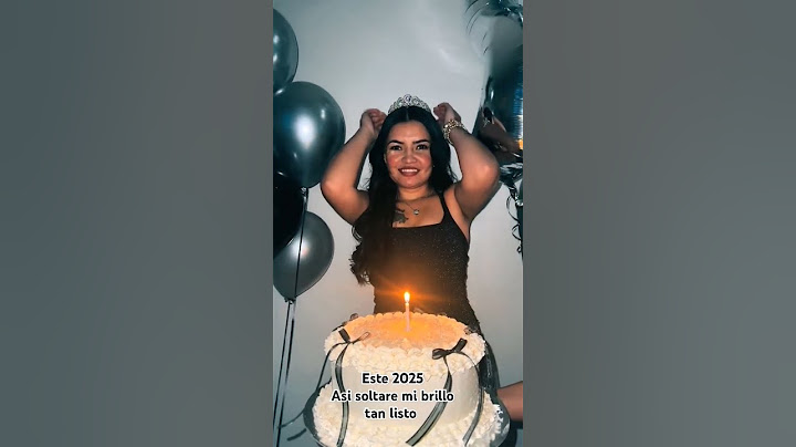 Pastel de cumpleaños con corona y brillos #humor #noticias