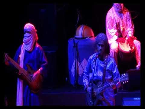 TINARIWEN MASSEY THE DESERT MUSIC
