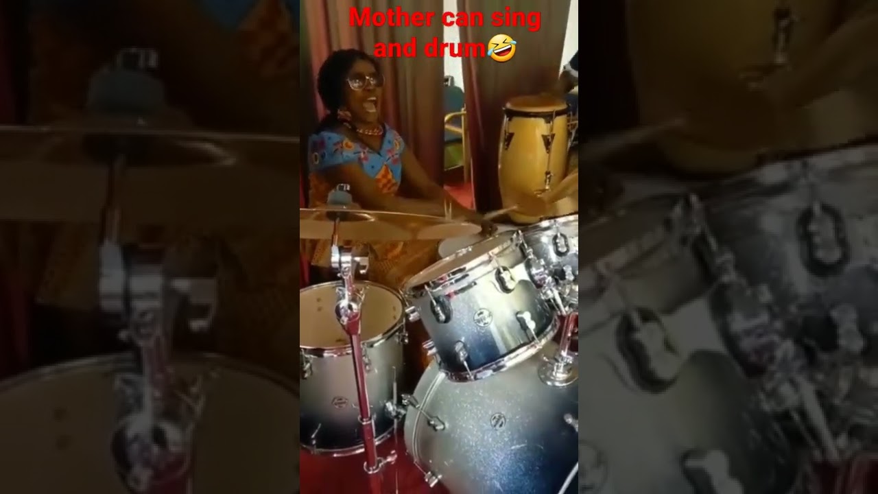 Regardez She can sing and drum at the same time🤣🤣🔥 sur YouTube Regardez She can sing and drum at the same time🤣🤣🔥 sur YouTube