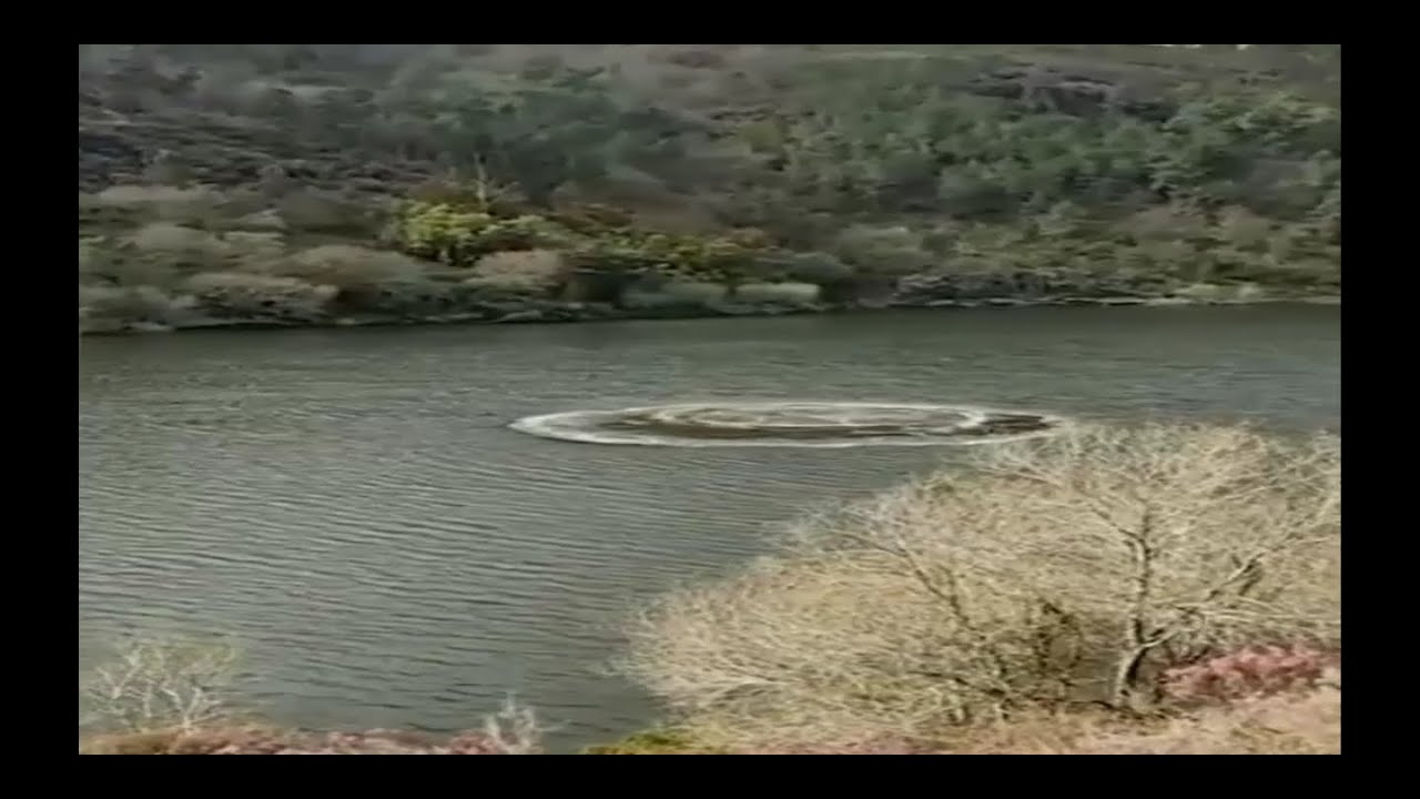 Extraña emanación en Río Miño (Galicia)