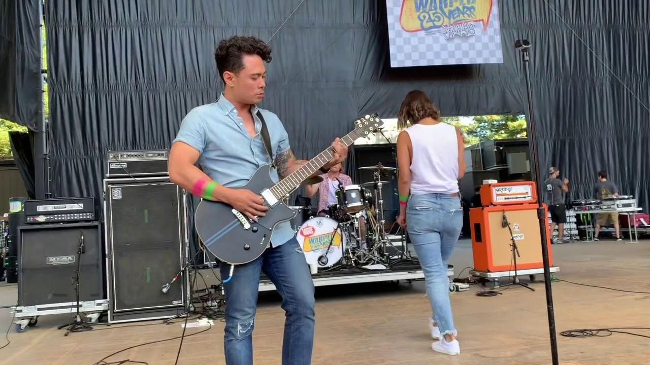 Meg and Dia Cardigan Weather (Warped Tour 2019) YouTube