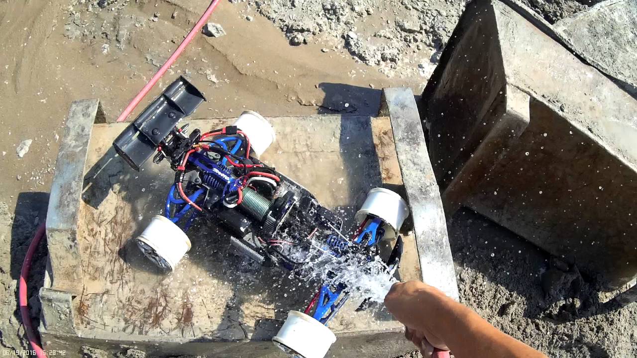 How to clean a brushless traxxas erevo at work YouTube