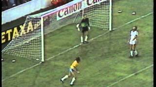 1982 (June 23) Brazil 4-New Zealand 0 (World Cup).mpg
