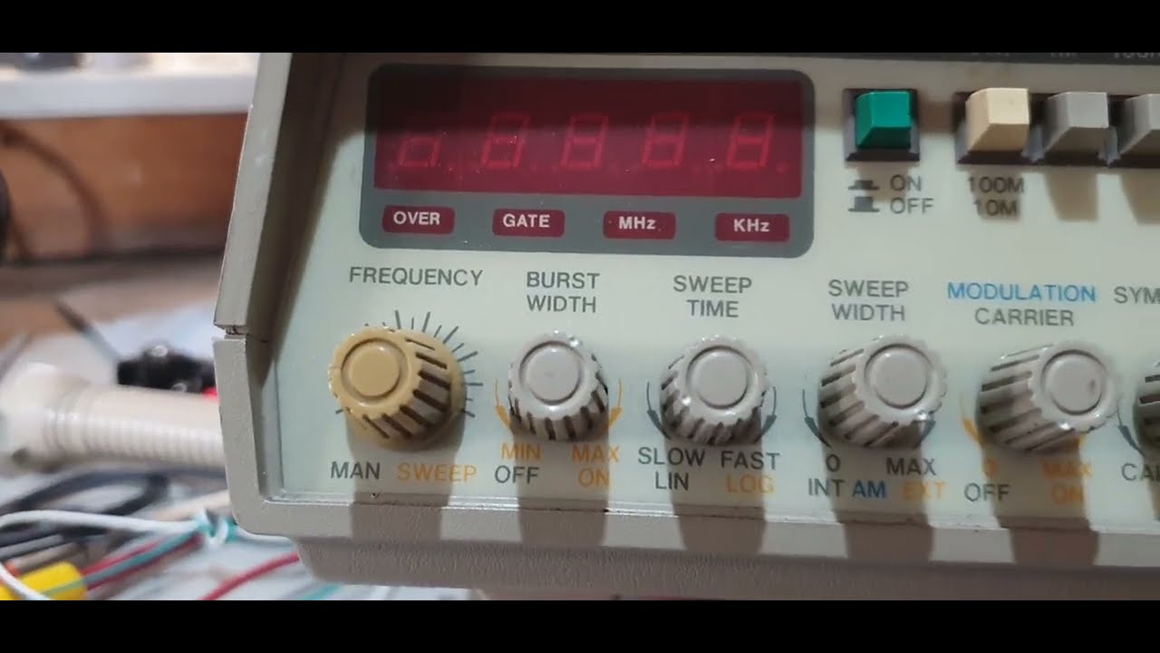 Loscha Opens - GW Instek GFG-8050 Analogue Signal Generator