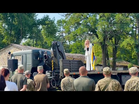 Ірина Федишин - концерт на передовій