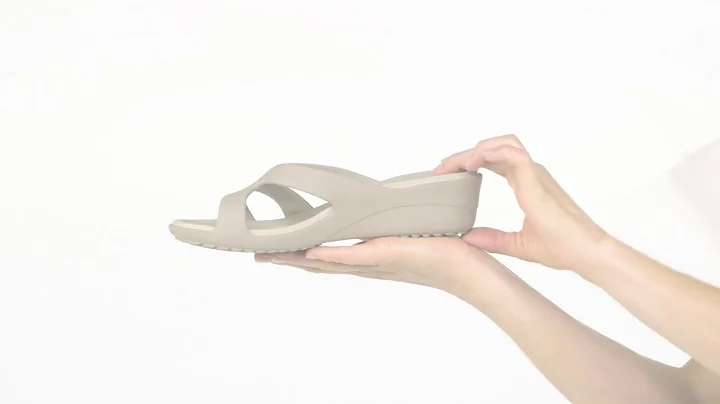 Crocs Womens Sanrah Strappy Wedge