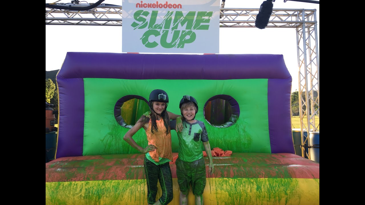 Lizzy Greene and Casey Simpson go BTS with Nickelodeon's Orange Carpet at the 2016 Slime Cup!