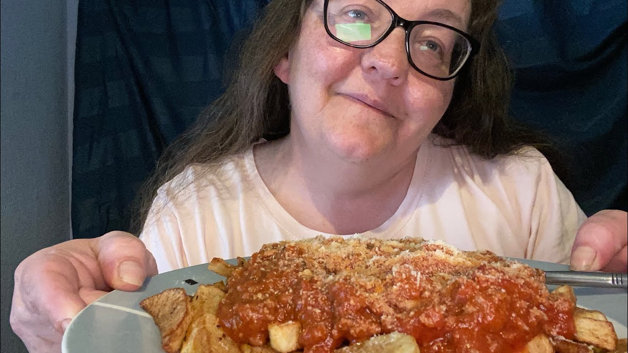 Bolognaise With Chips #food #eatingshow #mukbang #ukfood #eating #uk #comfortfood