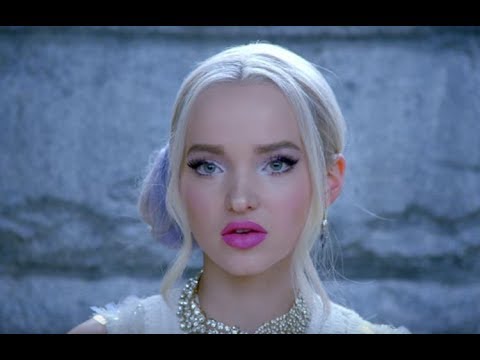 What should Mal’s hair look like in Descendants 3? - YouTube