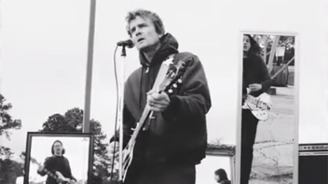 The Raconteurs – Now That You're Gone (Official Music Video) accords
