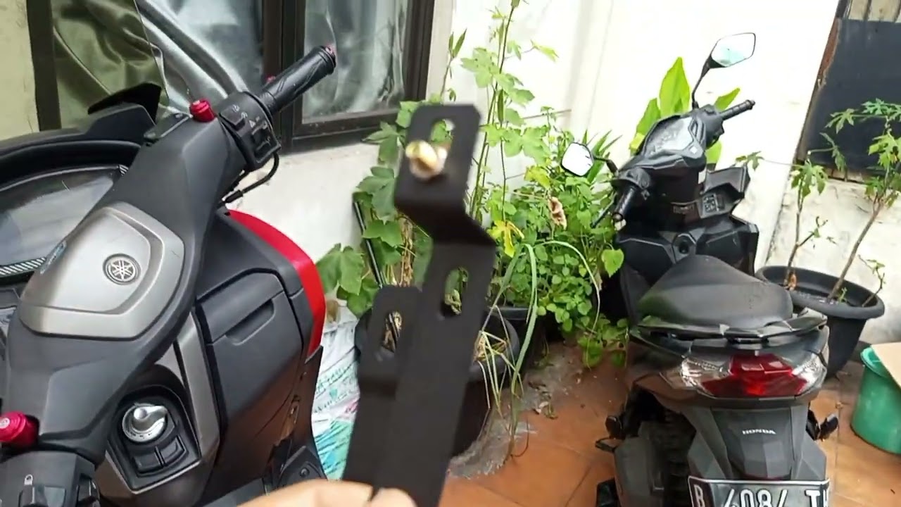 Breket dudukan plat nomor wr155 bracket dudukan bawah mesin wr155