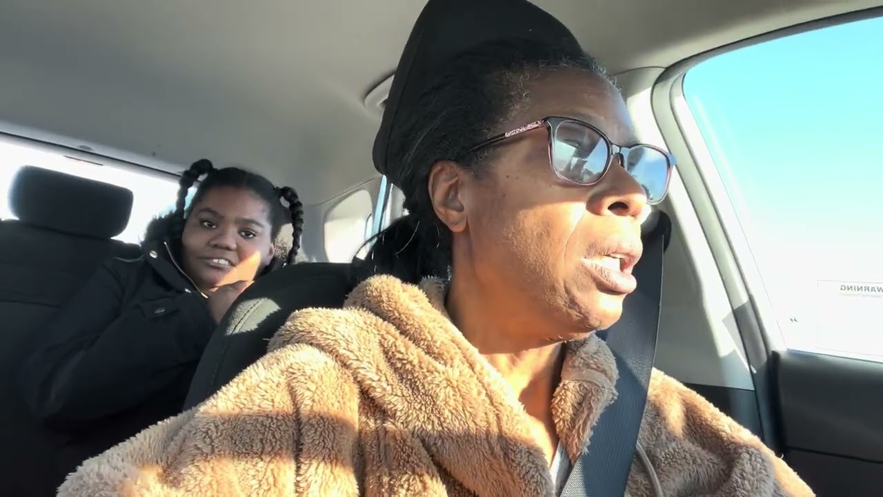 J.O.R.G.I.A. With autism. Mom taking the princess to school, trying to stay hopeful🧩🤍🦋😞
